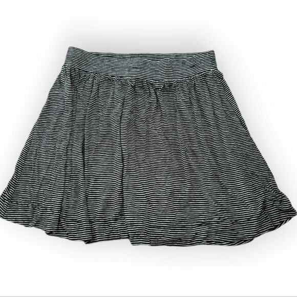 LOFT Dresses & Skirts - Ann Taylor Loft Striped Pull On Knit Mini Skirt